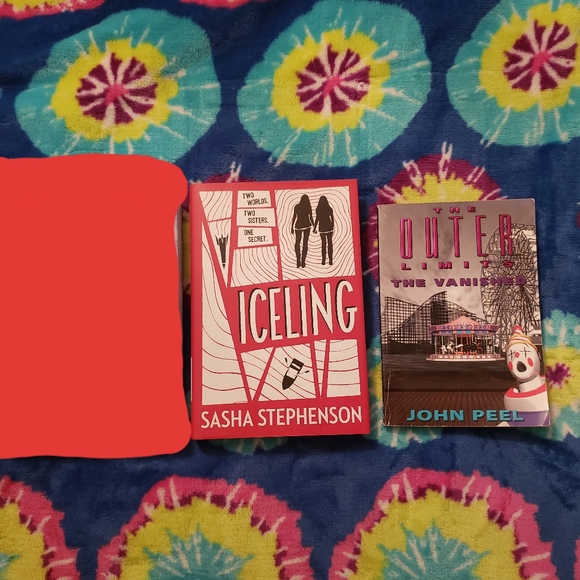 Books - Picture 5 of 5